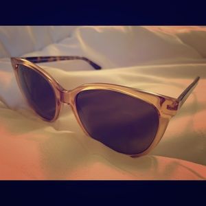 NWOT Gucci sunglasses: pink w/case, cleaning cloth